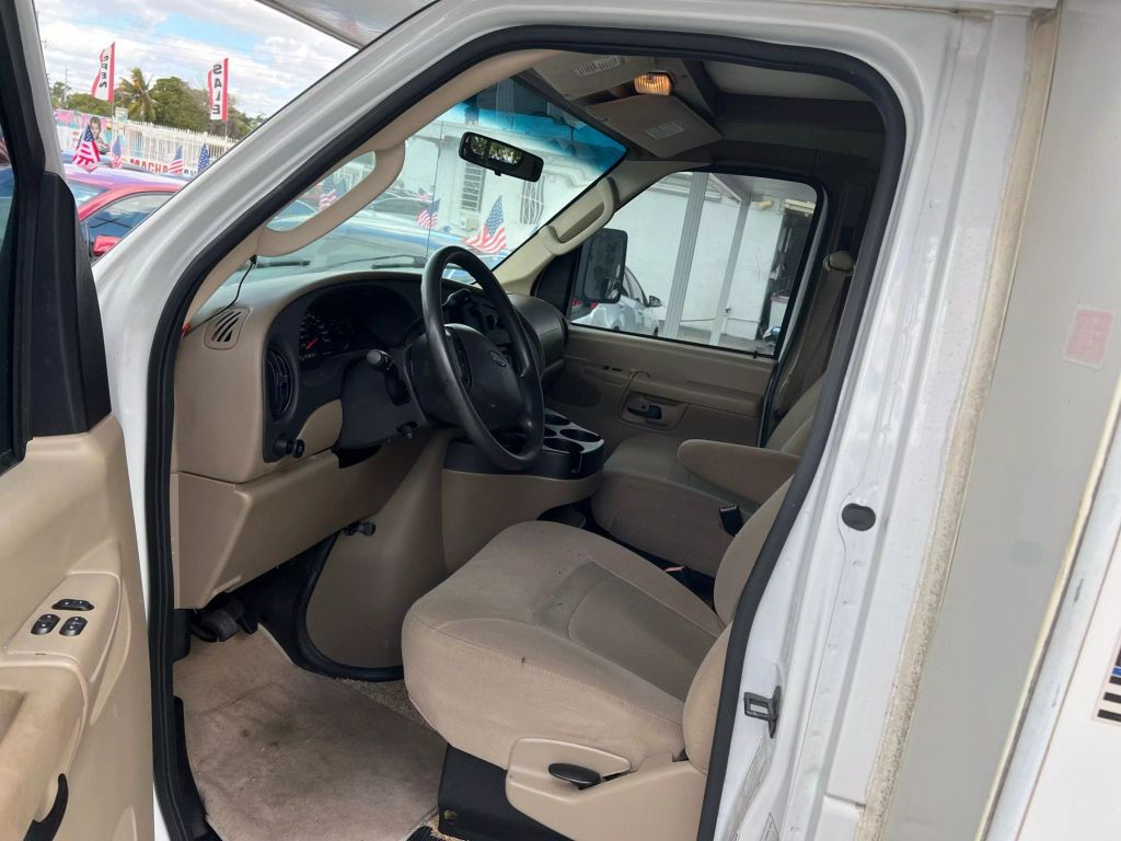 2009-Gulf-Stream-Conq-B-Touring-GX2-3