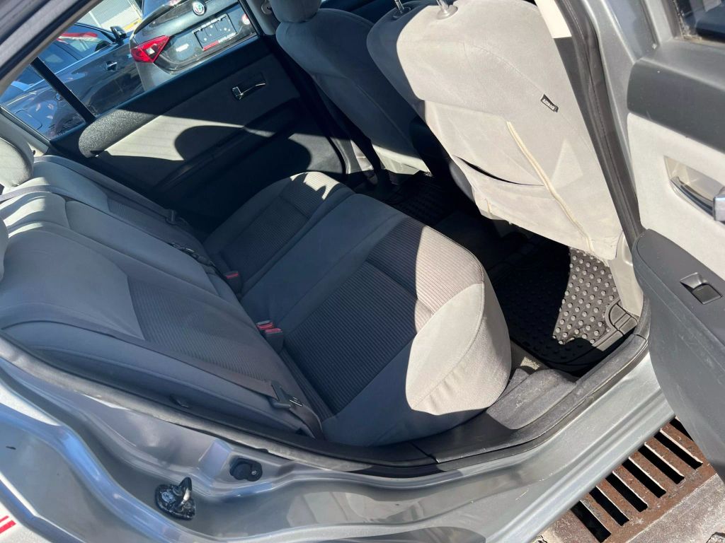 2012-Nissan-Sentra-14