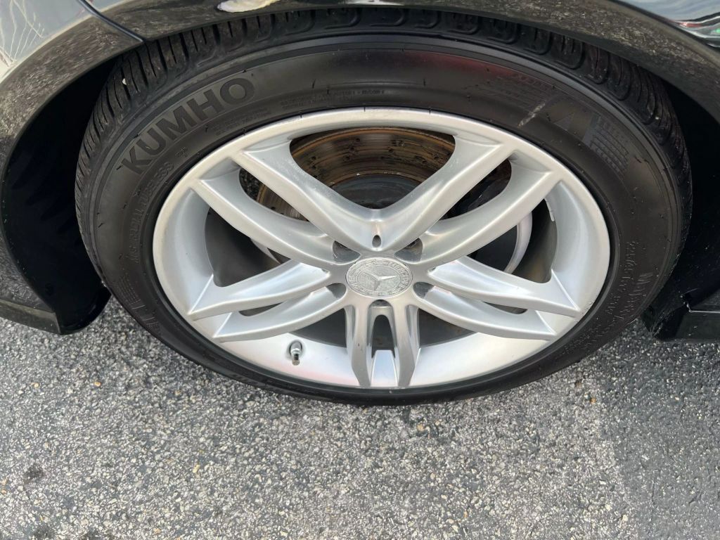 2014-Mercedes-Benz-C-Class-3