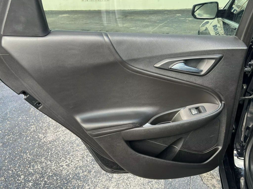 2016-Chevrolet-Malibu-10