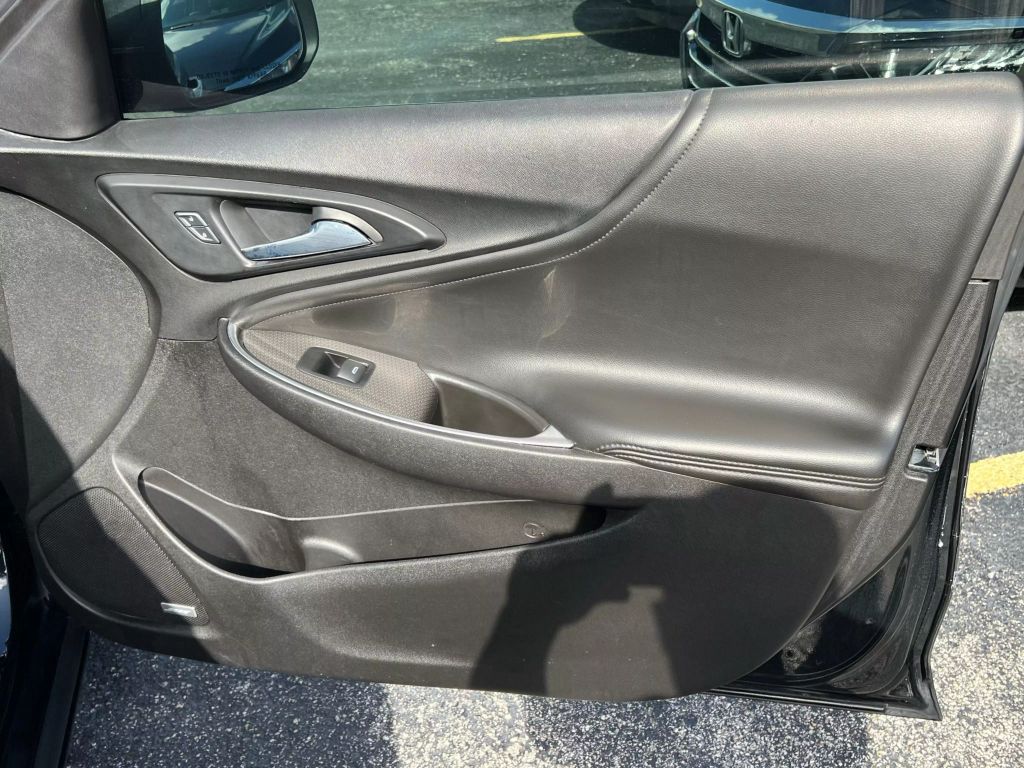 2016-Chevrolet-Malibu-18