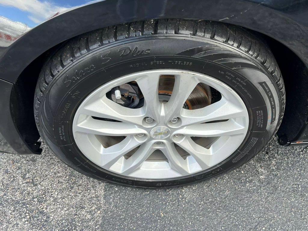 2016-Chevrolet-Malibu-3