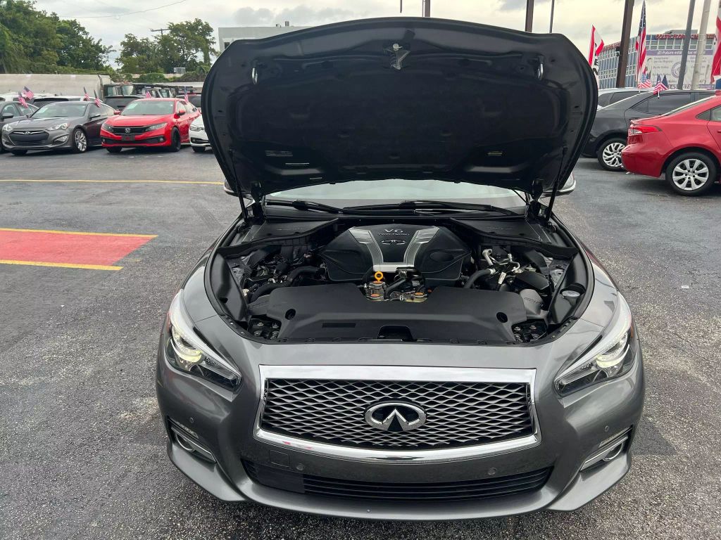 2016-INFINITI-Q50-20