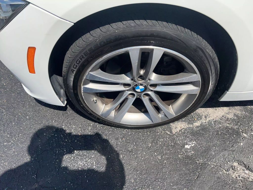 2017-BMW-3-Series-3