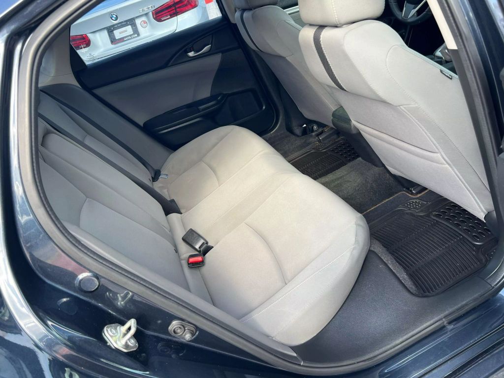 2017-Honda-Civic-17