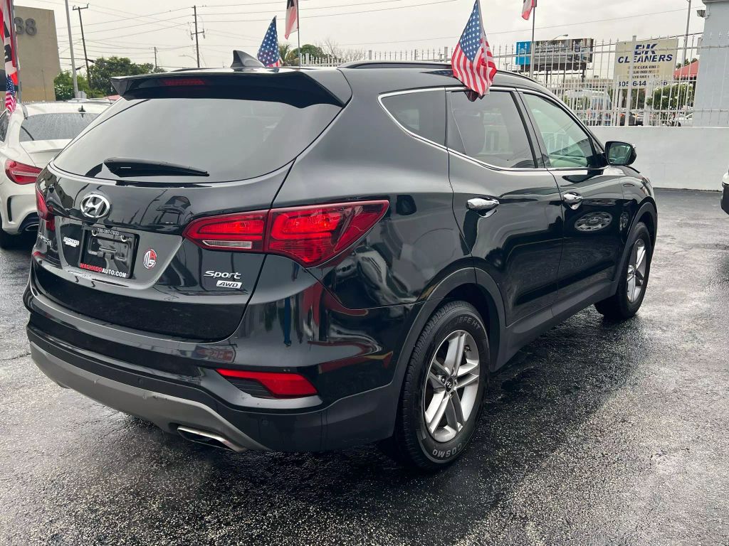 2017-Hyundai-Santa-Fe-Sport-15