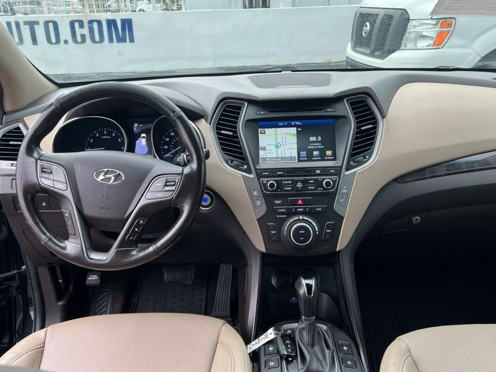 2017-Hyundai-Santa-Fe-Sport-5