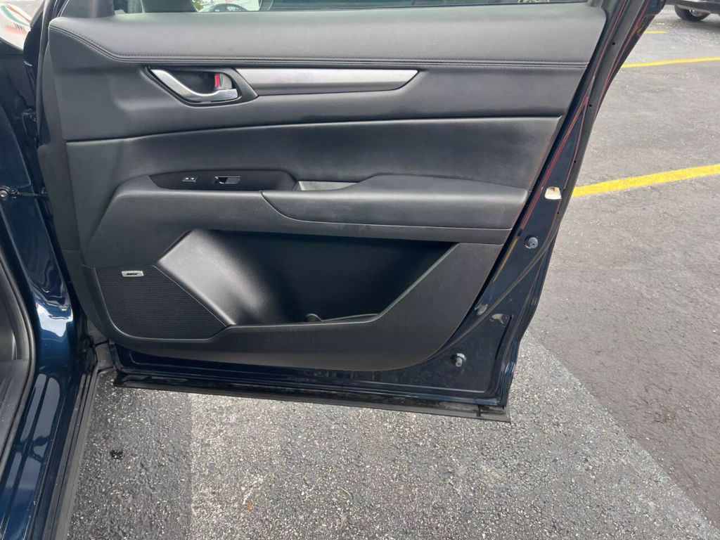 2017-MAZDA-CX-5-17