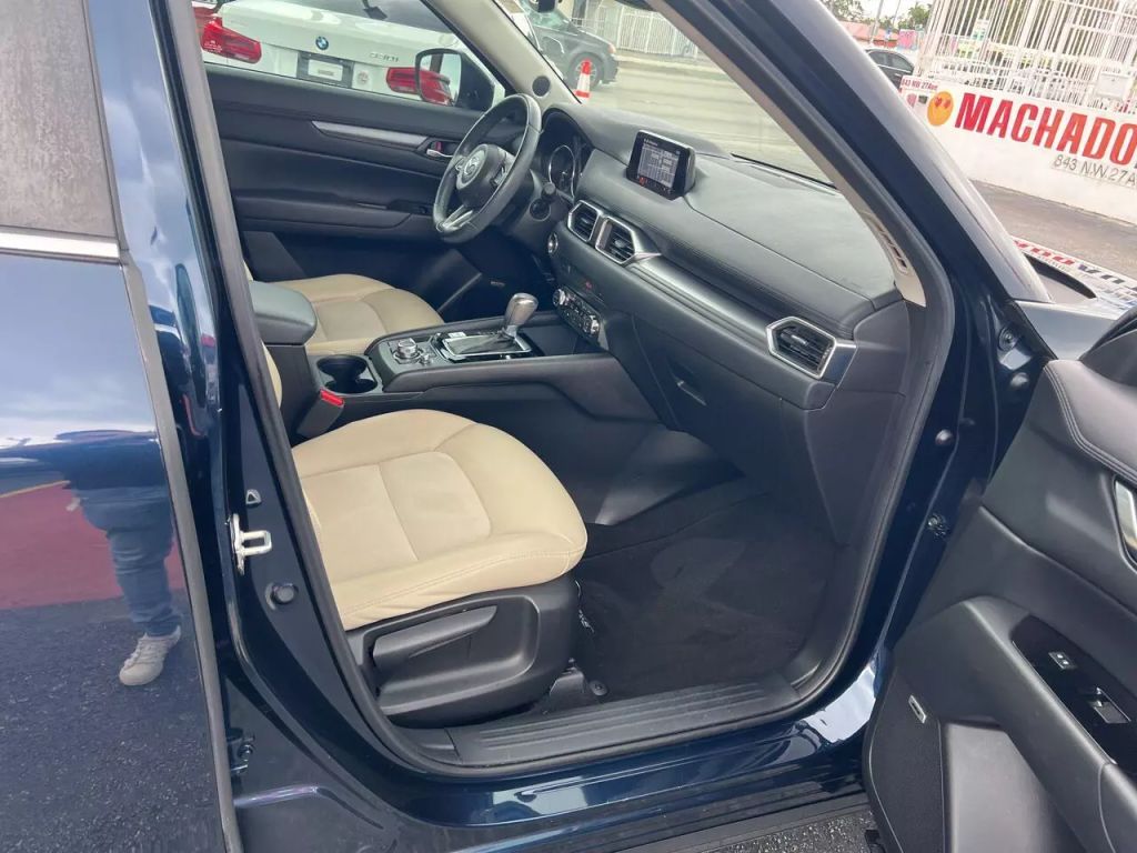 2017-MAZDA-CX-5-18