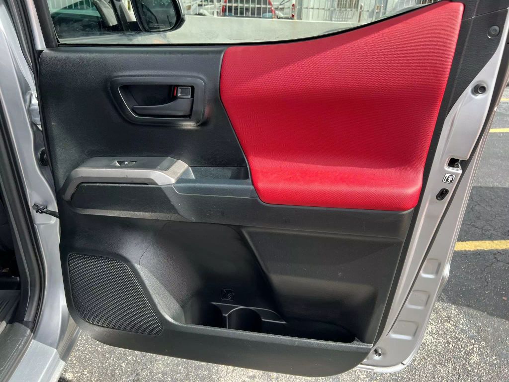 2017-Toyota-Tacoma-Double-Cab-12