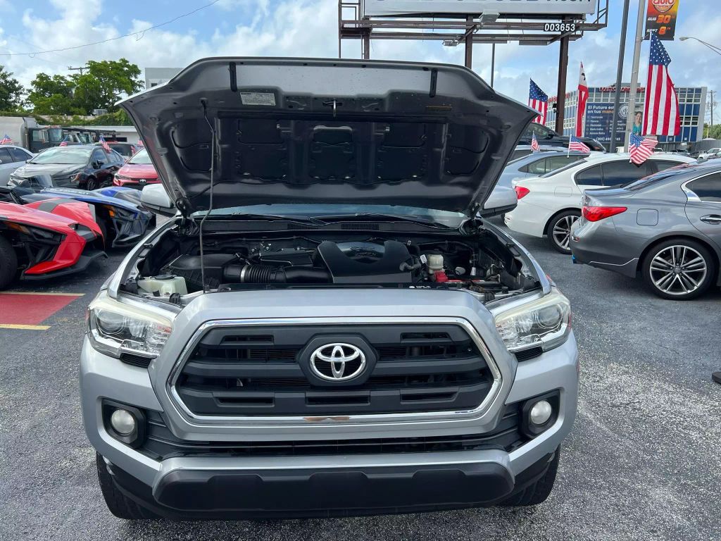 2017-Toyota-Tacoma-Double-Cab-19