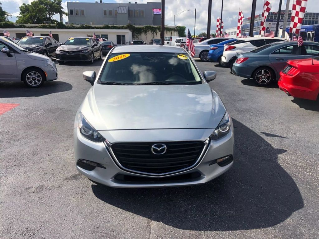 2018-MAZDA-MAZDA3-2