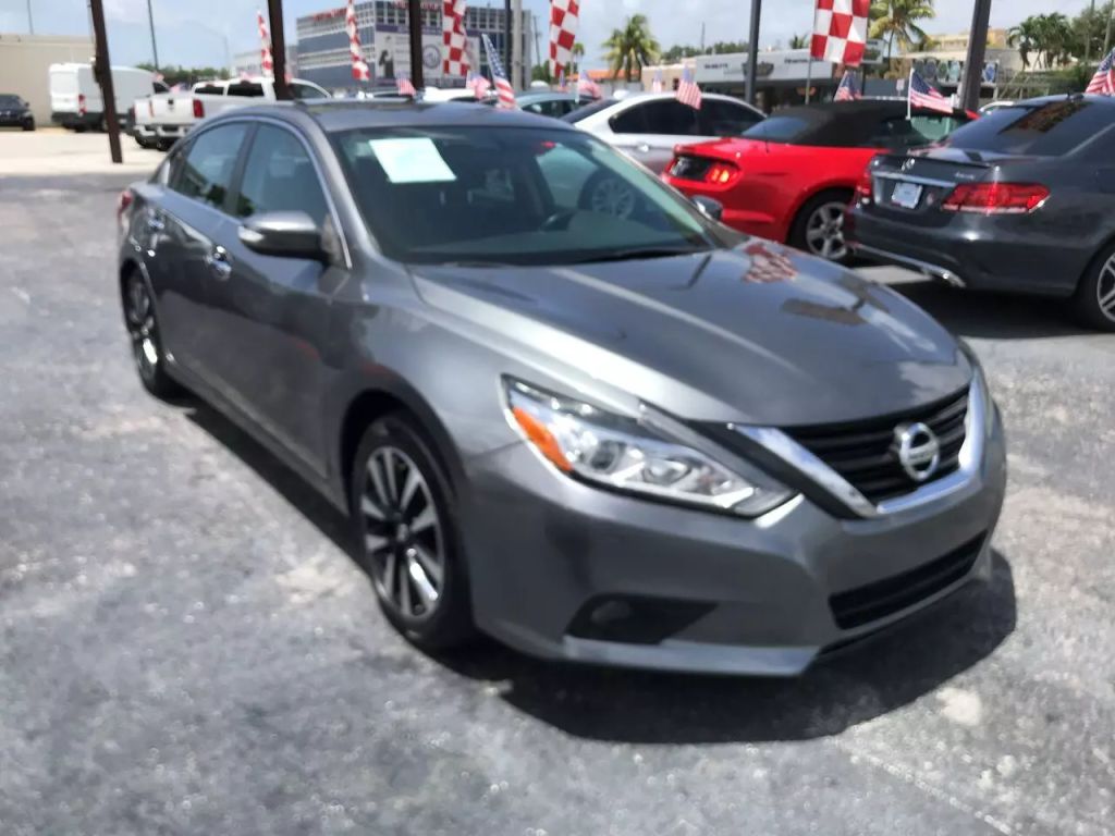 2018-Nissan-Altima-1