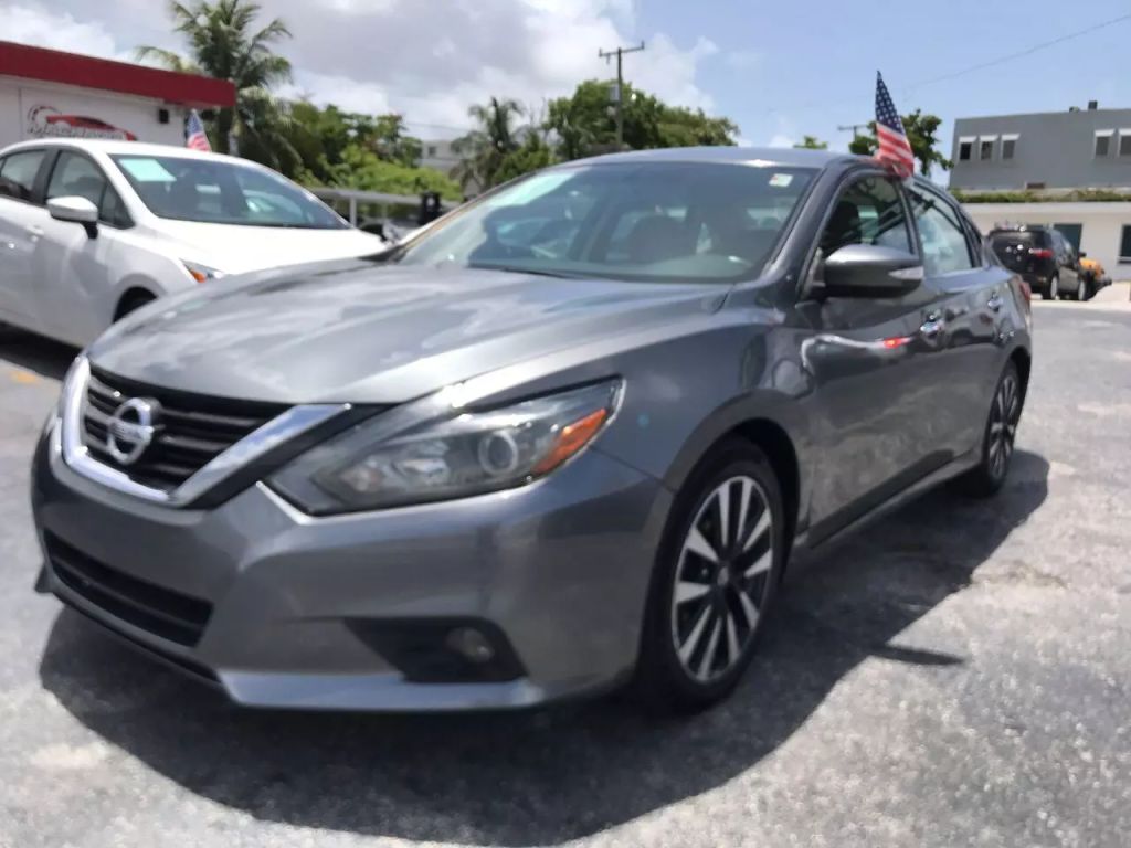 2018-Nissan-Altima-3