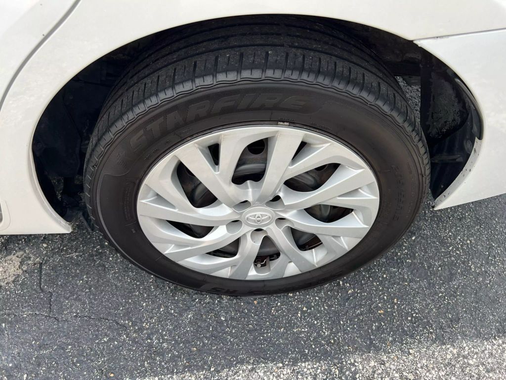 2018-Toyota-Corolla-3