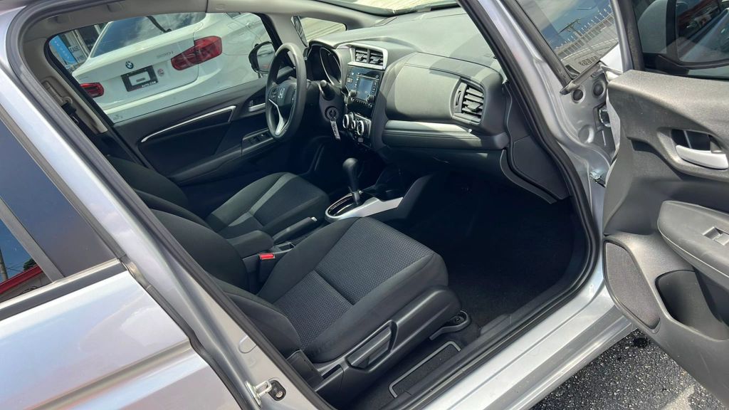 2019-Honda-Fit-18