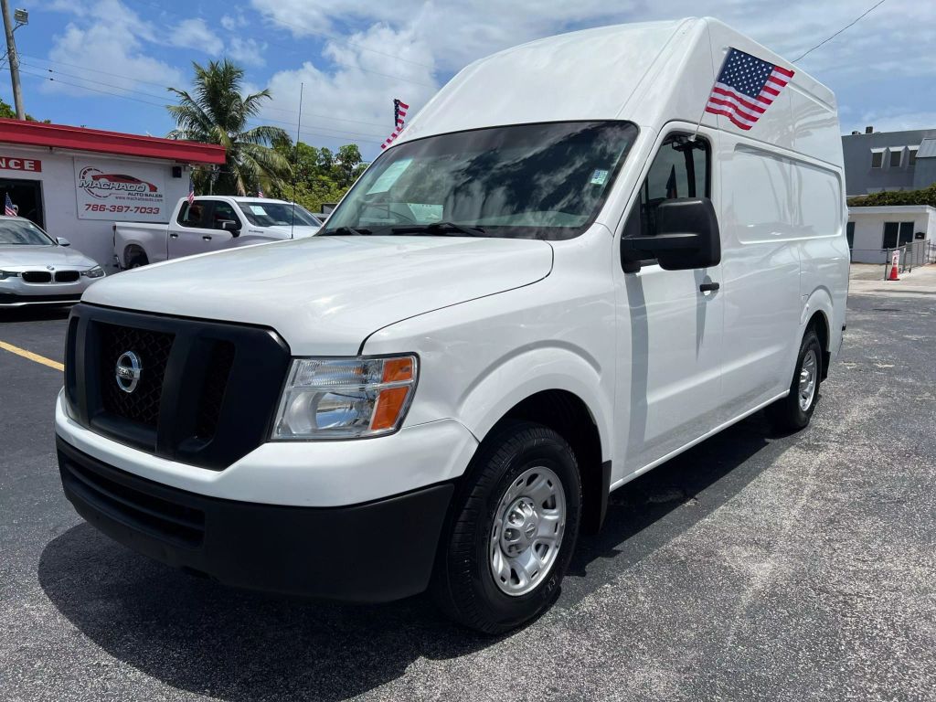 2019-Nissan-NV2500-HD-Cargo-2