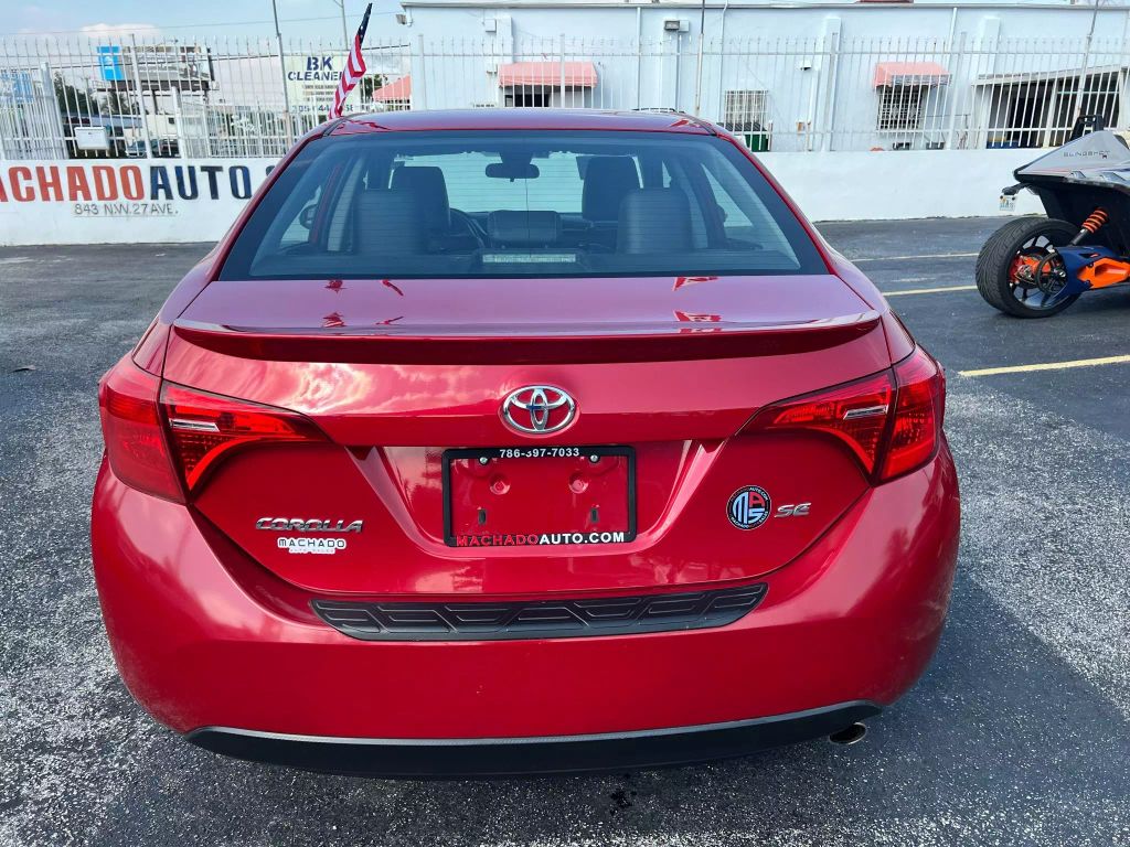 2019-Toyota-Corolla-13