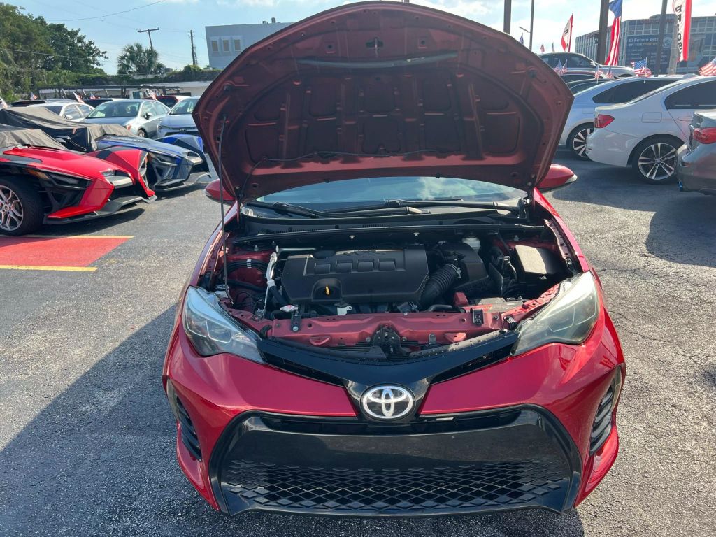2019-Toyota-Corolla-21