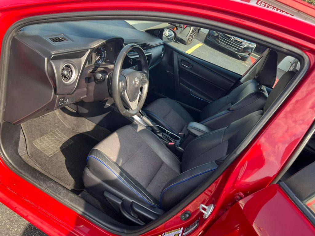 2019-Toyota-Corolla-8