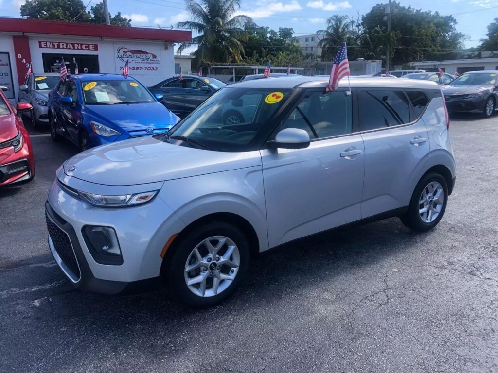 2020-Kia-Soul-1