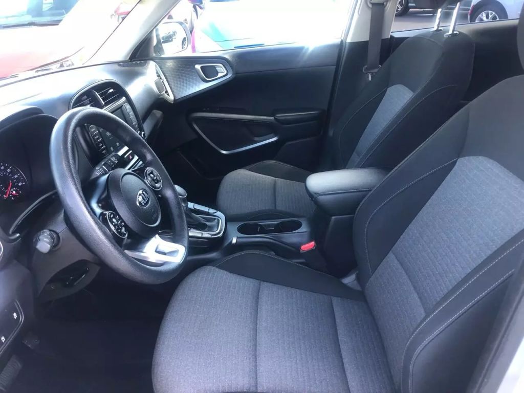 2020-Kia-Soul-7