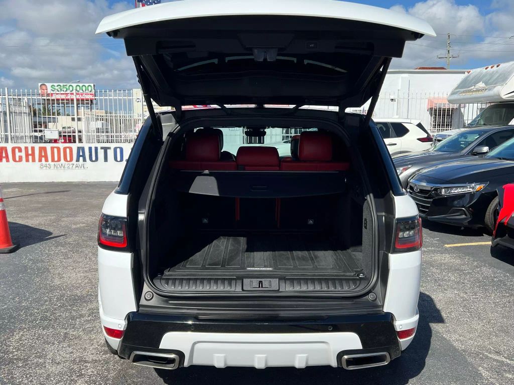 2020-Land-Rover-Range-Rover-Sport-15
