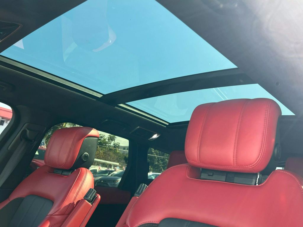 2020-Land-Rover-Range-Rover-Sport-6