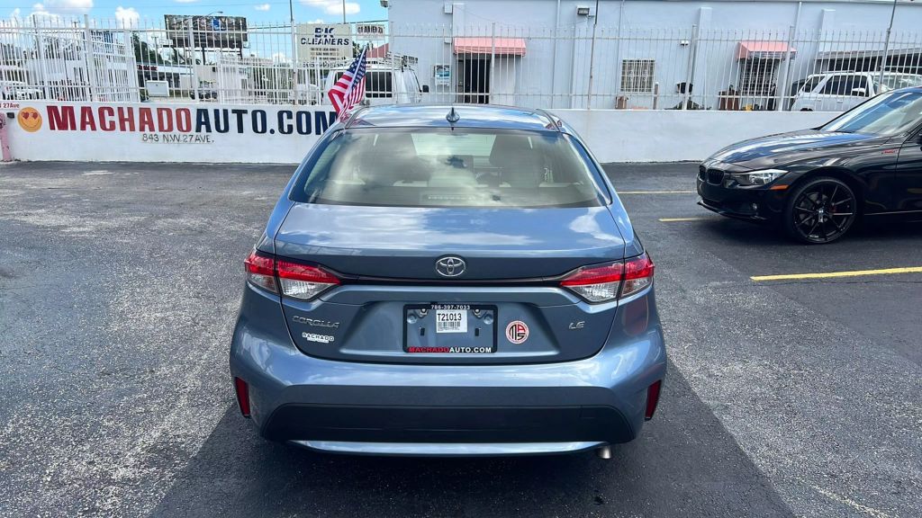 2020-Toyota-Corolla-13