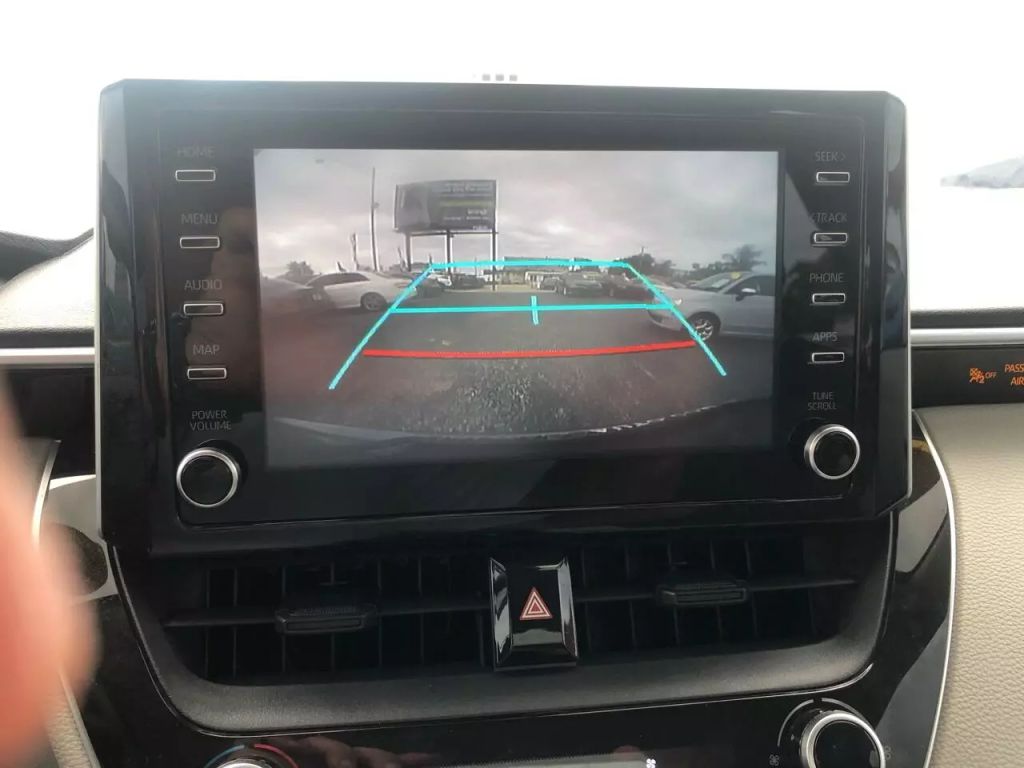2020-Toyota-Corolla-14