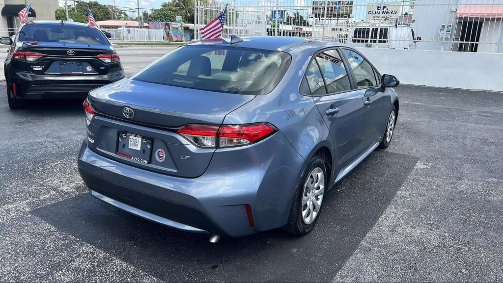 2020-Toyota-Corolla-15