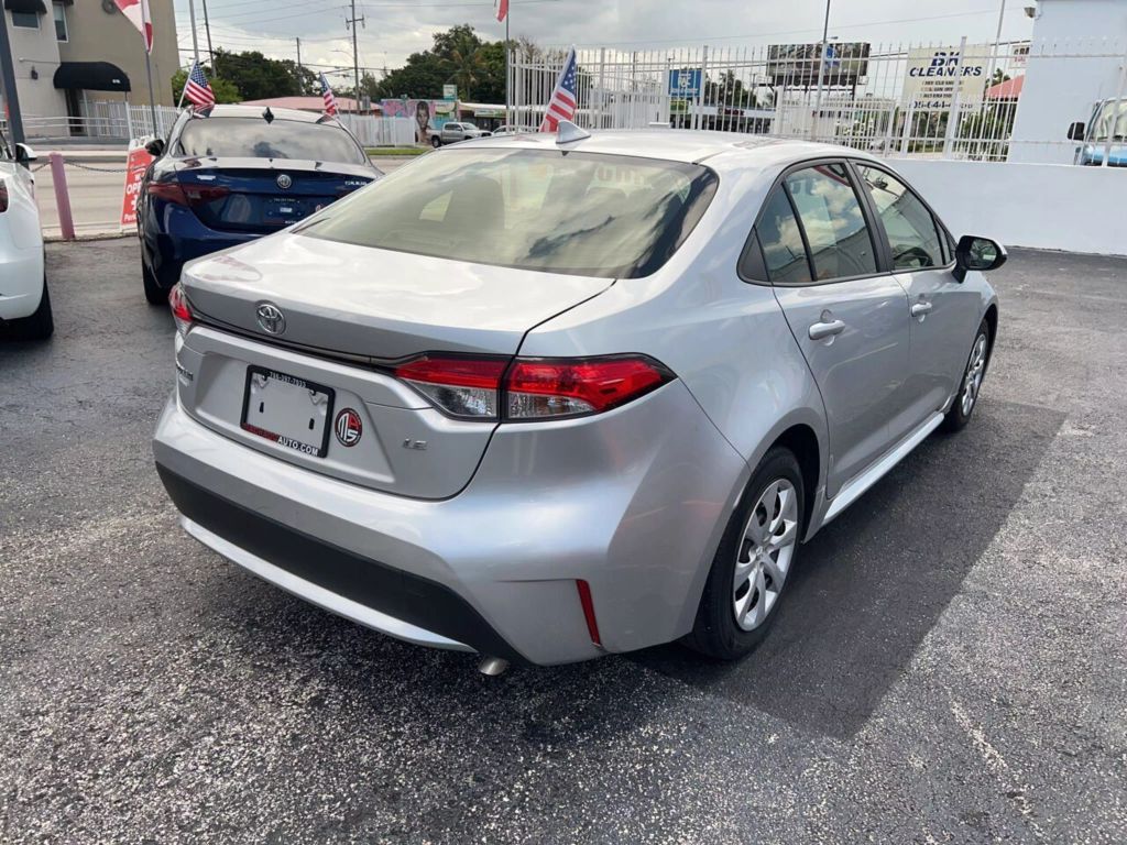 2020-Toyota-Corolla-17
