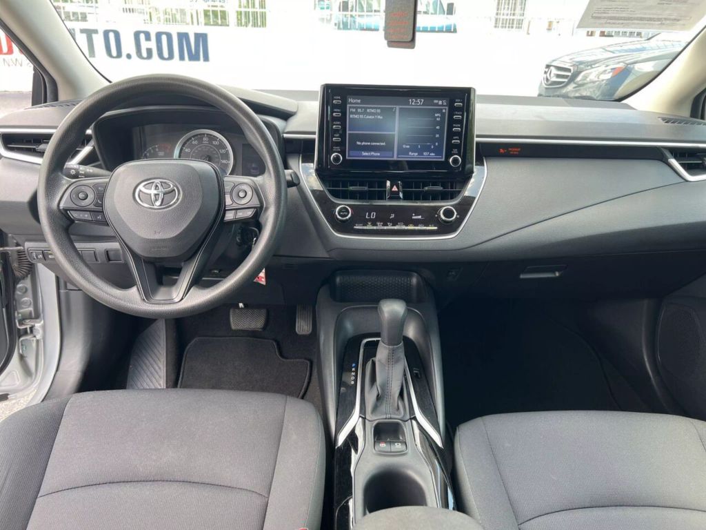 2020-Toyota-Corolla-7