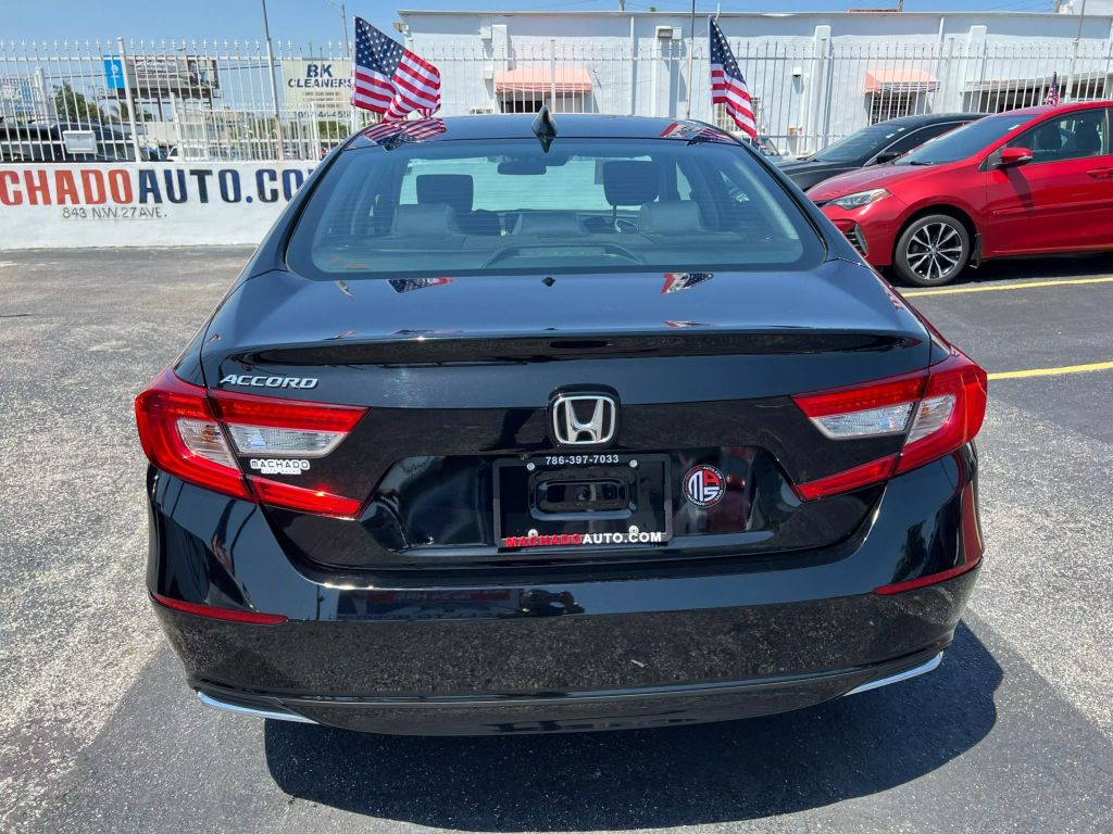 2021-Honda-Accord-12