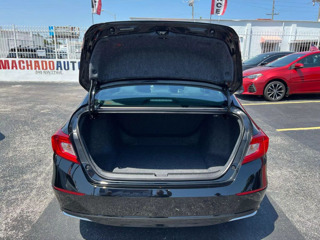 2021-Honda-Accord-13
