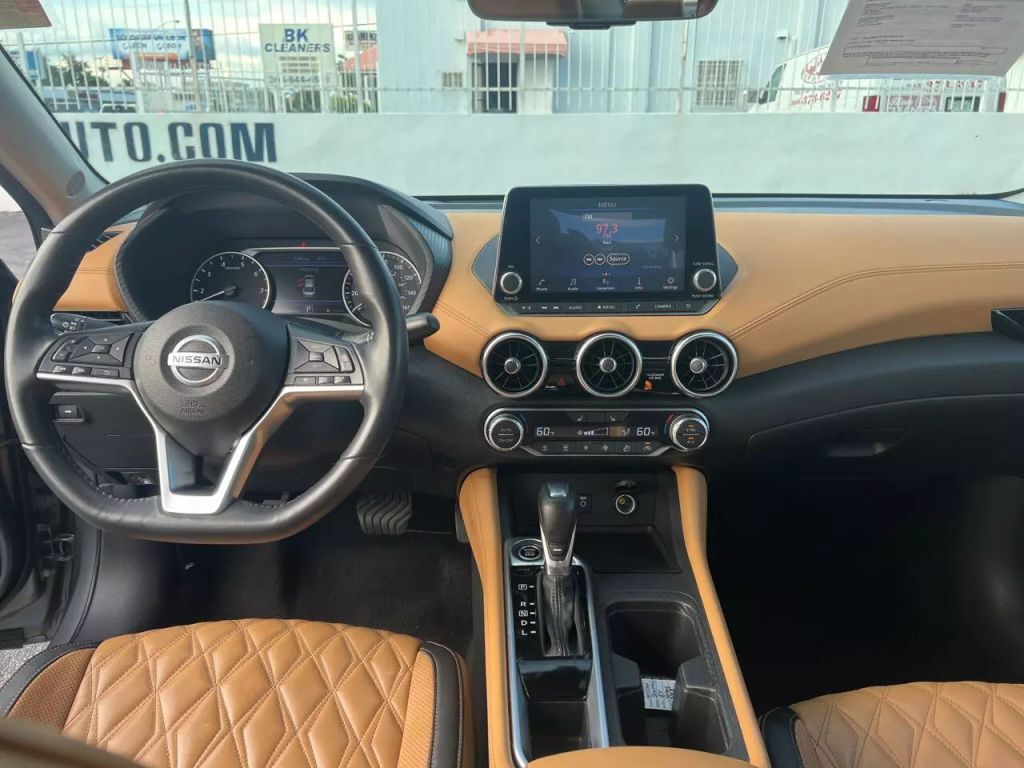 2021-Nissan-Sentra-6