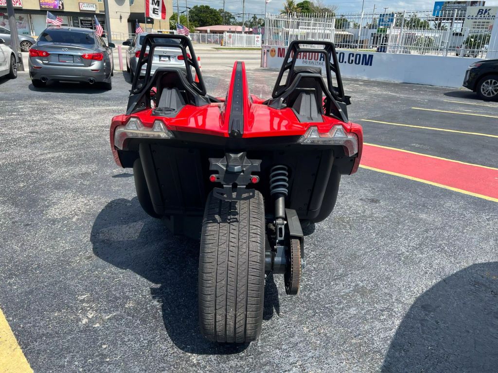 2021-Polaris-Slingshot-SL-4