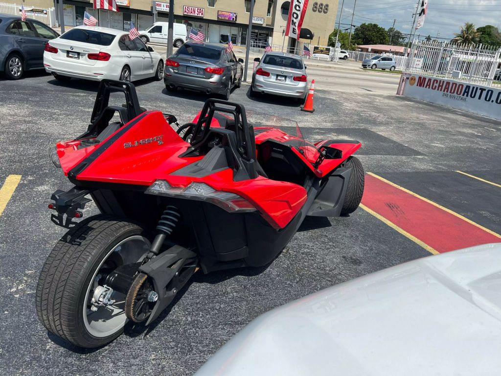 2021-Polaris-Slingshot-SL-5
