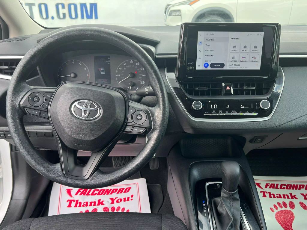 2024-Toyota-Corolla-4