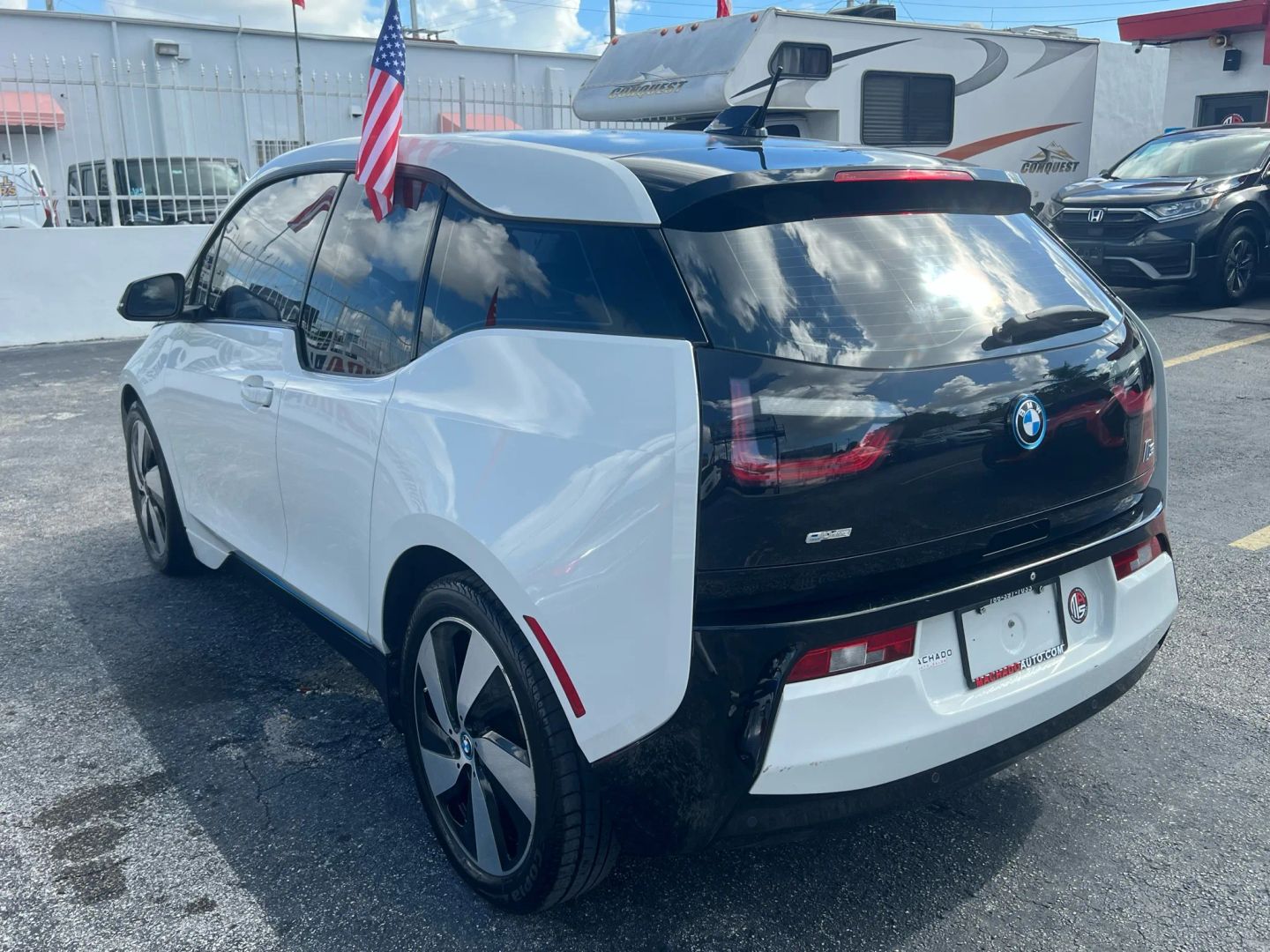 2017 BMW i3. Top used electric car with Range Extender, available at Machado Auto Sales in Miami.
