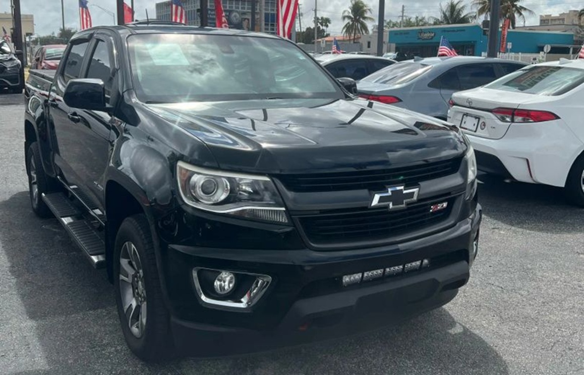 2018 Chevrolet Colorado: Una de las mejores opciones en la comparativa Toyota Tacoma vs Chevrolet Colorado. Disponible ahora mismo en Machado Auto Sales, Miami.
