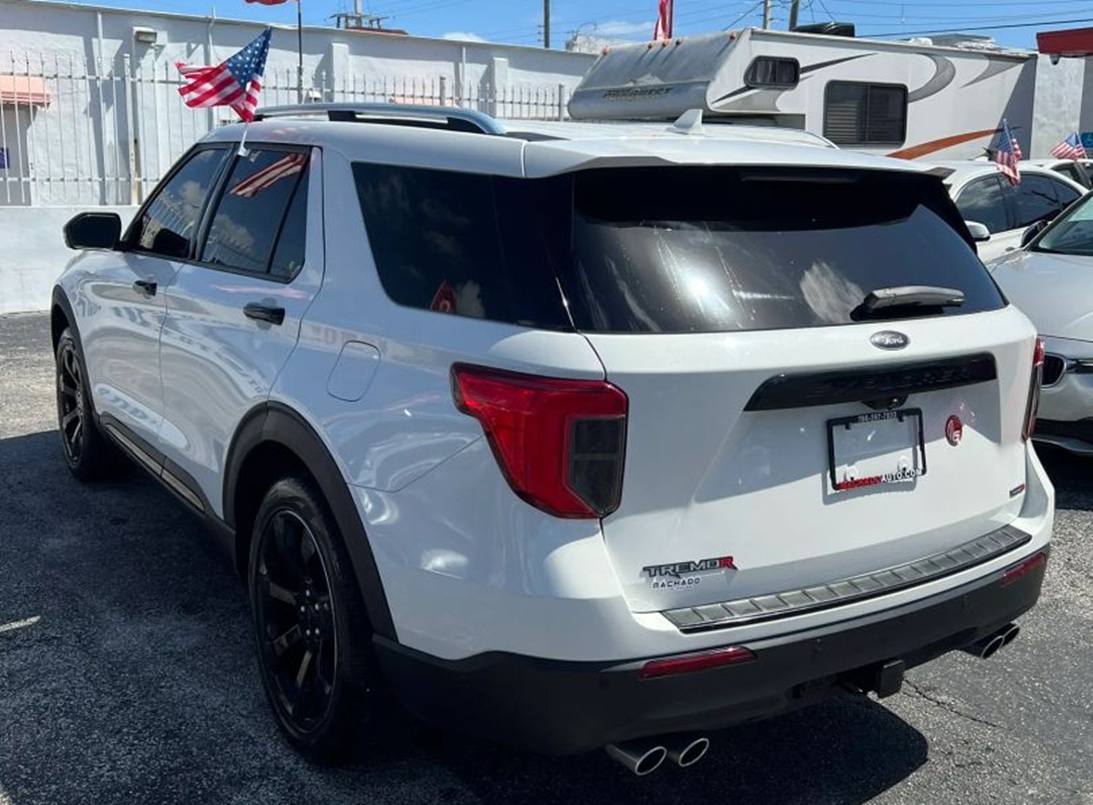 Ford Explorer 2020 en venta en Miami. Una SUV inteligente con potencia, seguridad y confort en Machado Auto Sales.